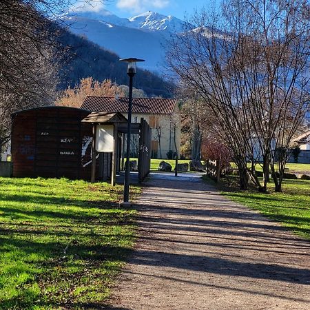 Bed and Breakfast Le Gargantua Lavelanet Esterno foto