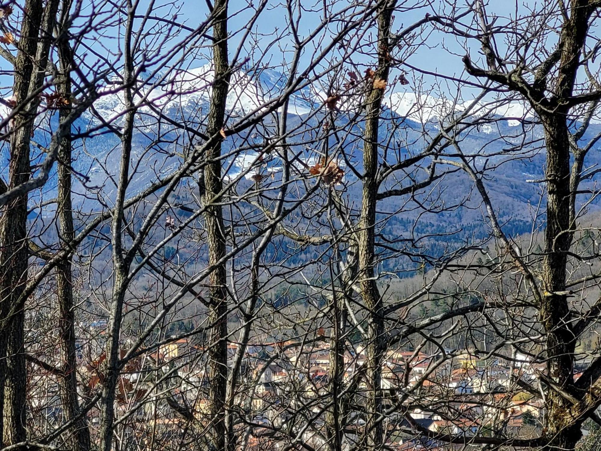 Bed and Breakfast Le Gargantua Lavelanet Esterno foto